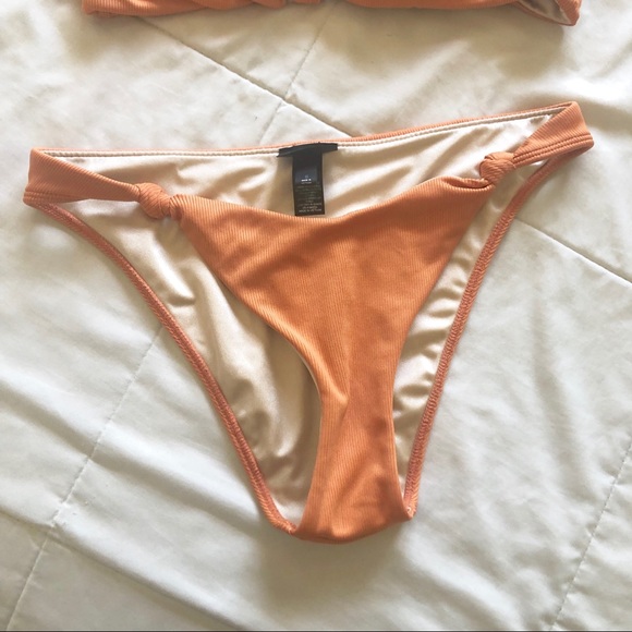 ***SOLD***LA Hearts Bikini - Picture 4 of 5